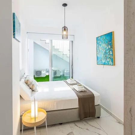 Olivine Pearl 16 *