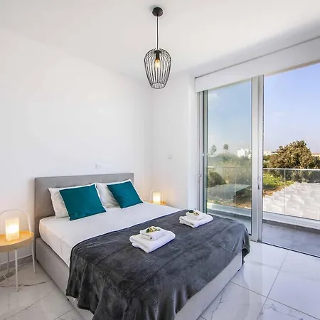 Olivine Pearl 16 Villa Protaras